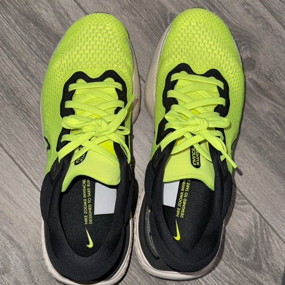 Nike Invincible Run ZoomX 10mens - Picture 4 of 8